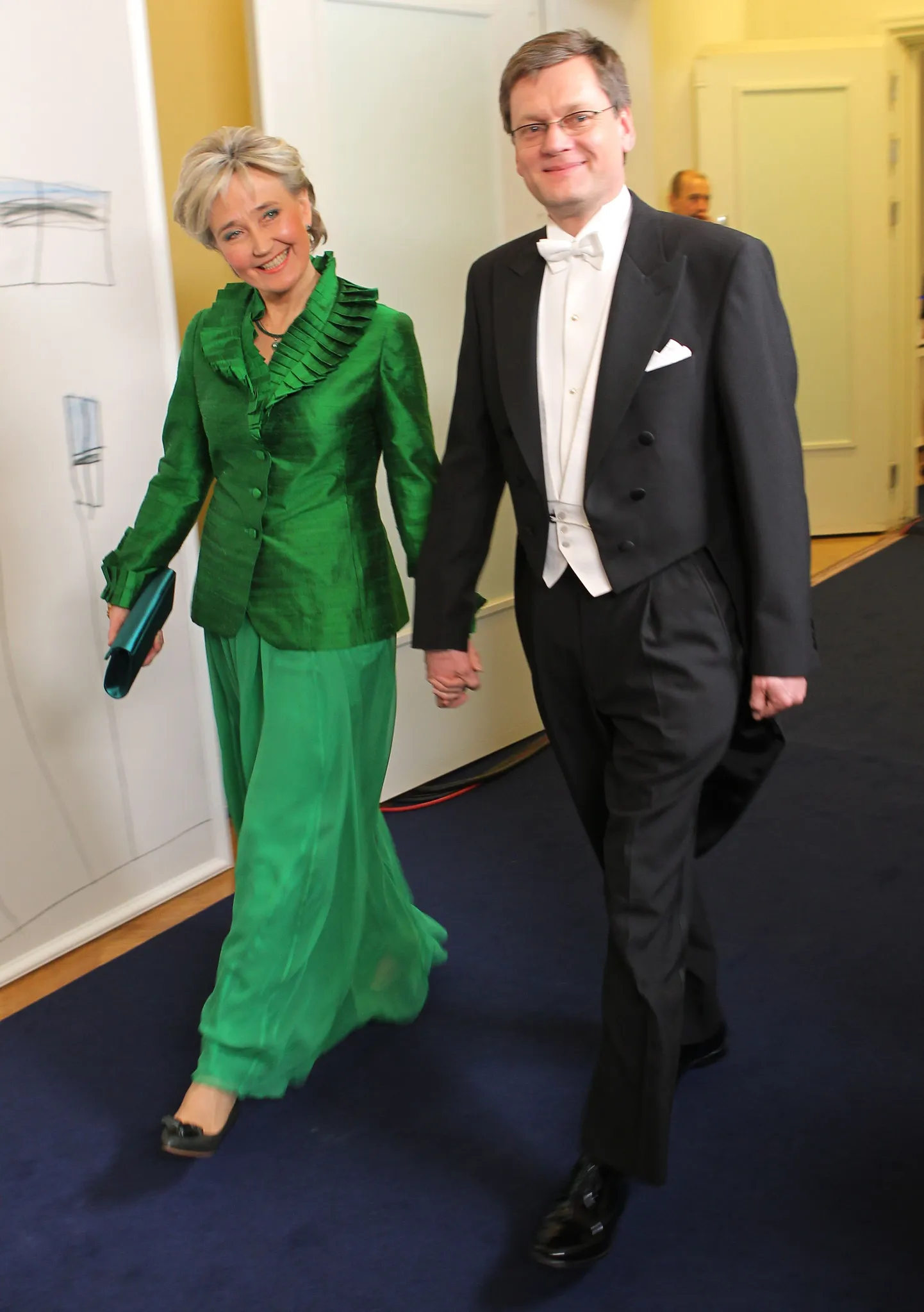 Eesti Vabariigi 95. aastapäeva presidendi vastuvõtt. Riigikogu liige Marianne Mikko, Chalmersi Tehnikaülikooli professor Peter Andrekson.