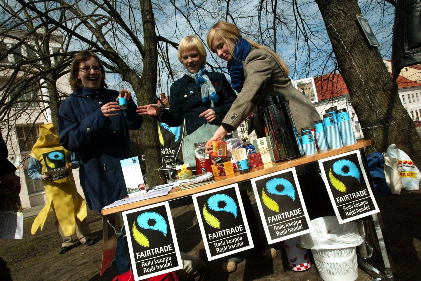 Fairtrade sertifitseerimismärgiga toodete esitlus.