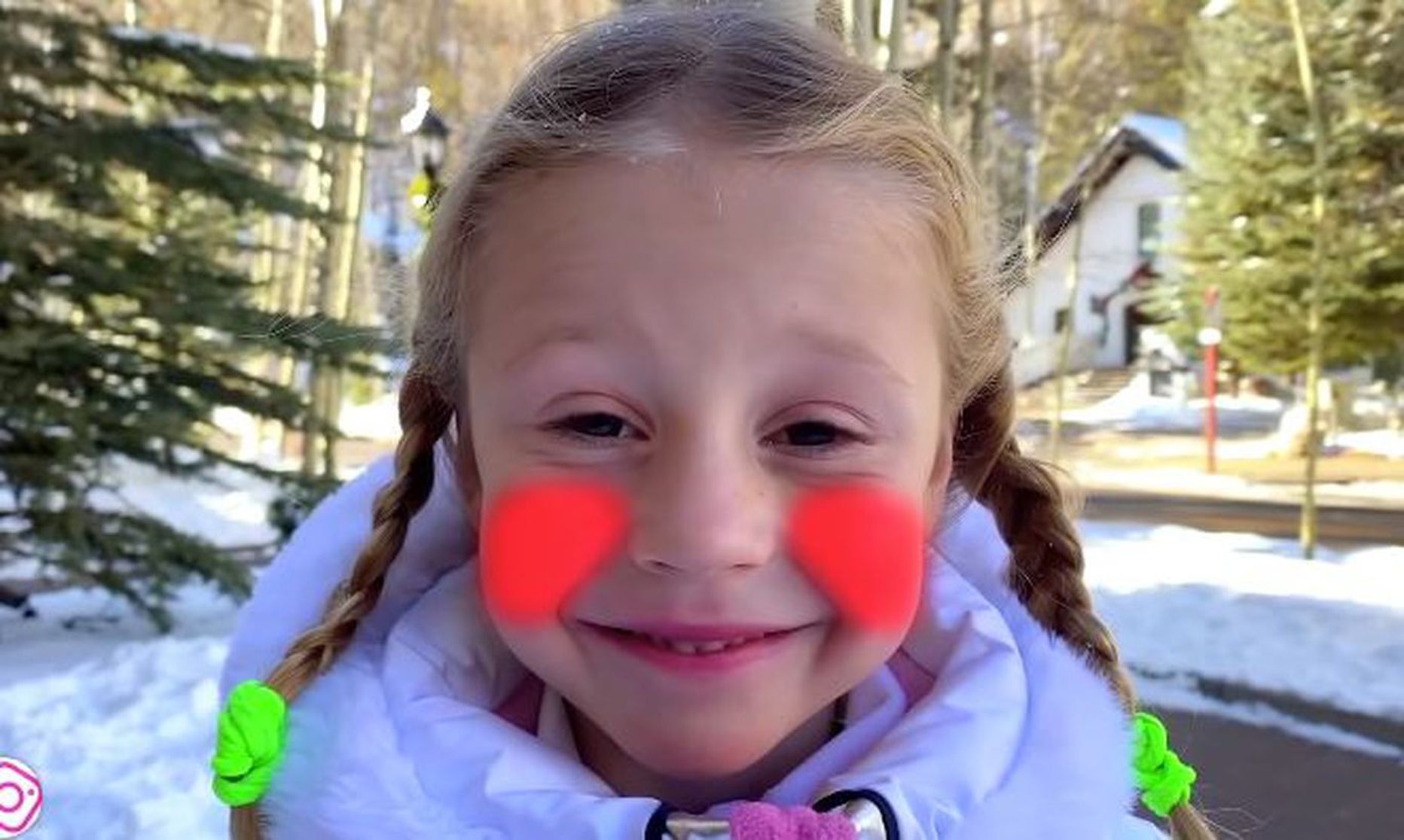 Лайк настя говорит по русскому. Лайк Настя. Лайк Настя фото. Like Nastya VLOG блоггер.