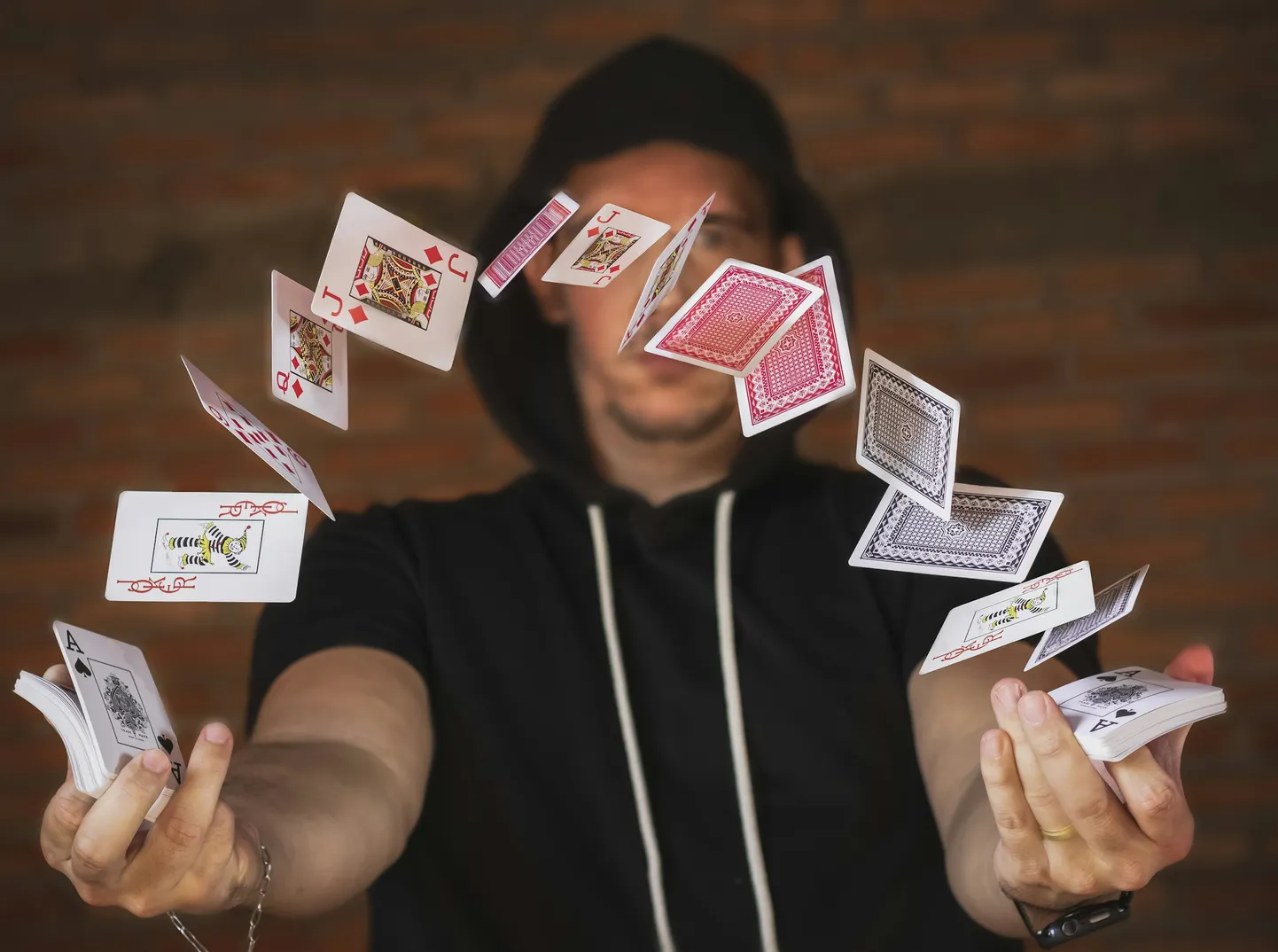 Olgu kaarditrikk või mistahes muu silmamoondus, publik näeb üht ja illusionist arvab sootuks muud.