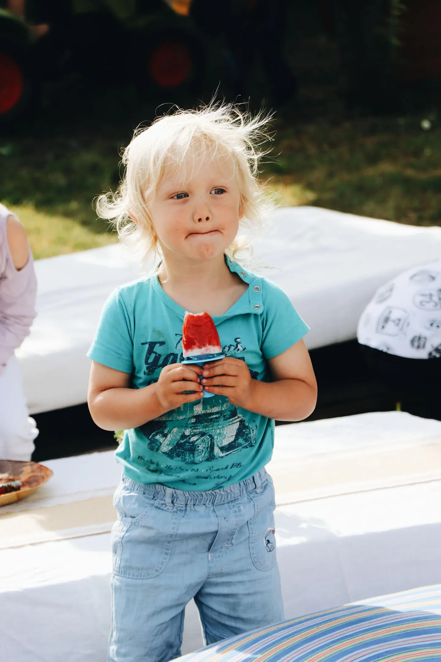 Kas valada jäätisevormi mahla ja püreestatud marju oma aiast või proovida eksootilisemaid kombinatsioone, millesse on lisatud ka kookospiima või vahukoort? Lemmik selgub katsetades!