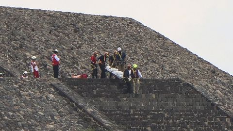 FOTO ⟩ Izcēlusies apšaude vienā no Meksikas populārākajiem tūrisma objektiem