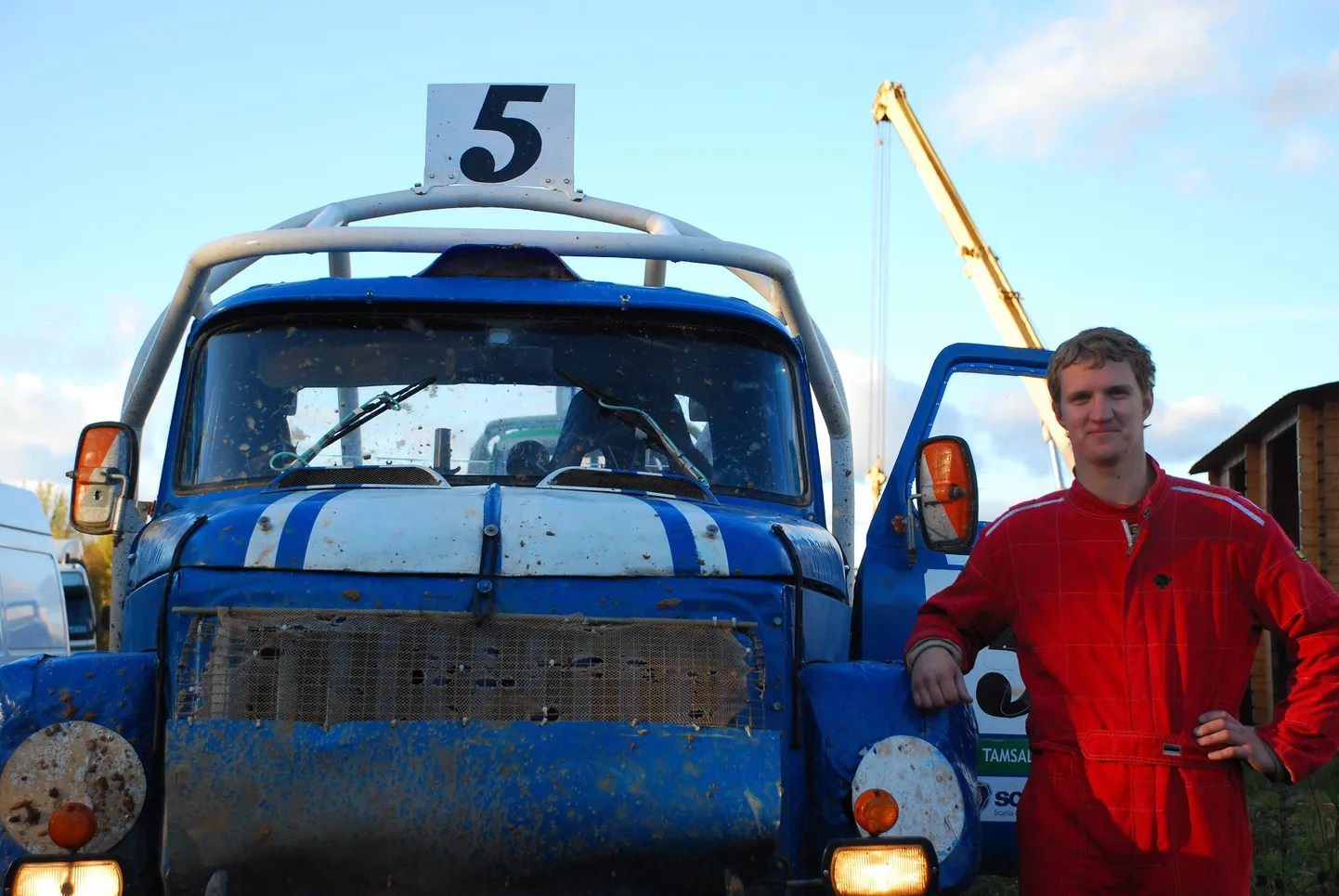 Vastne Eesti meister veoautokrossi masinaklassis GAZ-53 Argo Allik oma autoga.