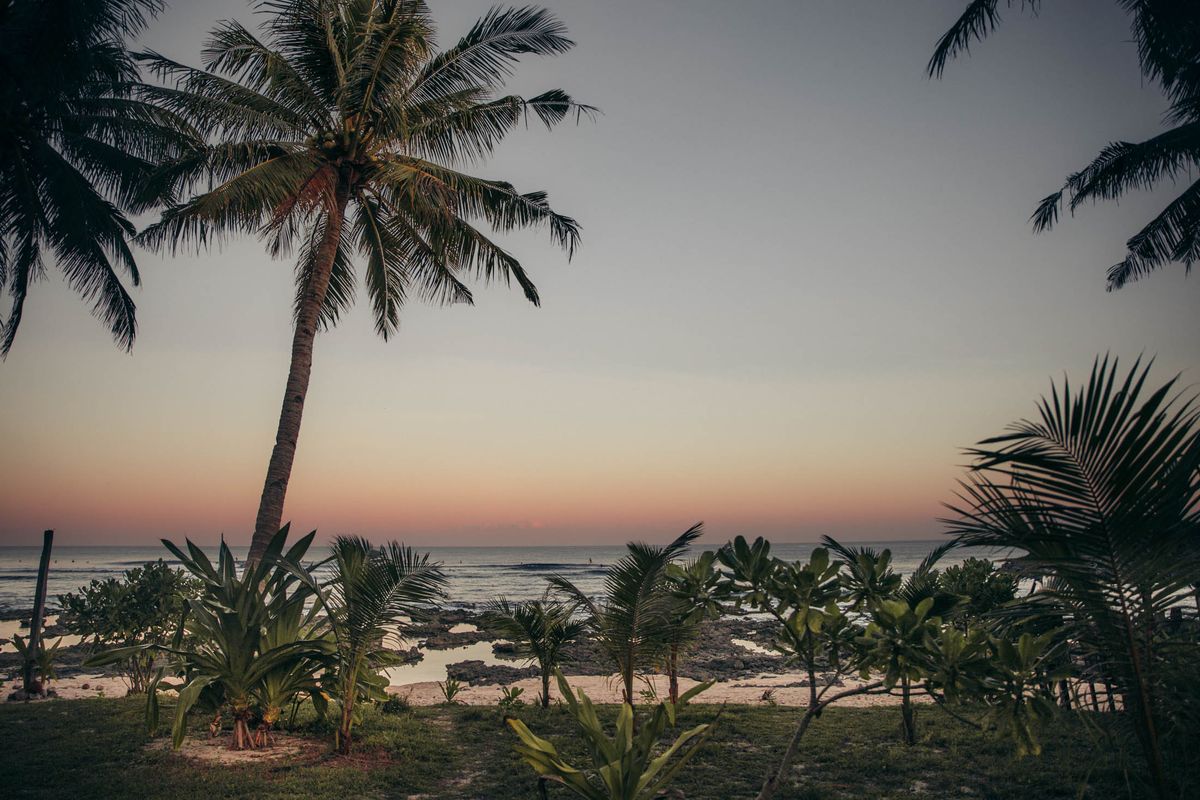 Viens no neskaitāmajiem saulrietiem sērferu paradīzē Siargao salā