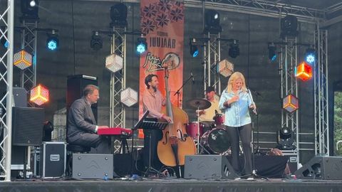 VIDEO ⟩ Festivali Juu Jääb melu Muhu muusikatalus
