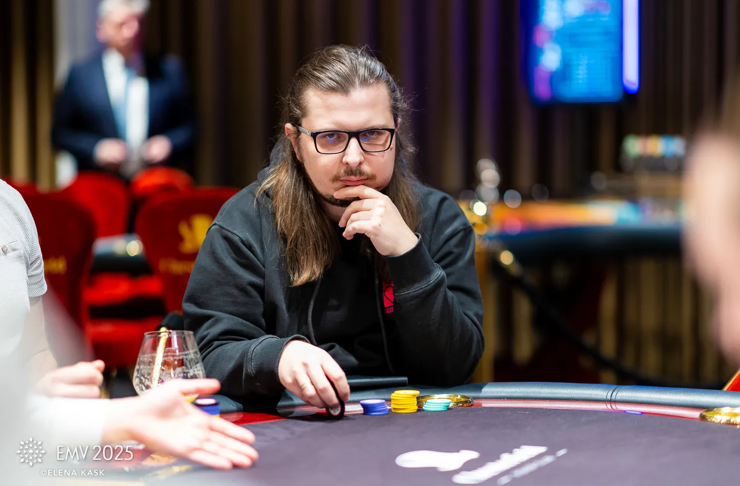 Rahvaturniiri esimese stardipäeva lõpetas liidrina FIDE meister males Roman Jezov.
