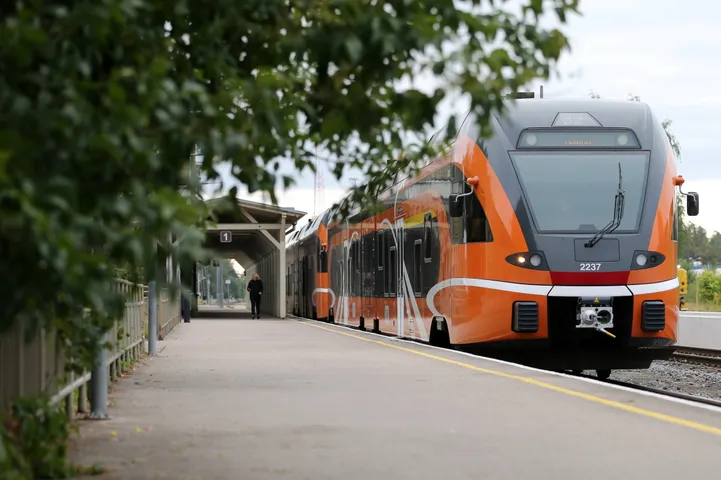 Elron: diiselrongid jätkavad Tallinna-Tartu liinil ka pärast ...