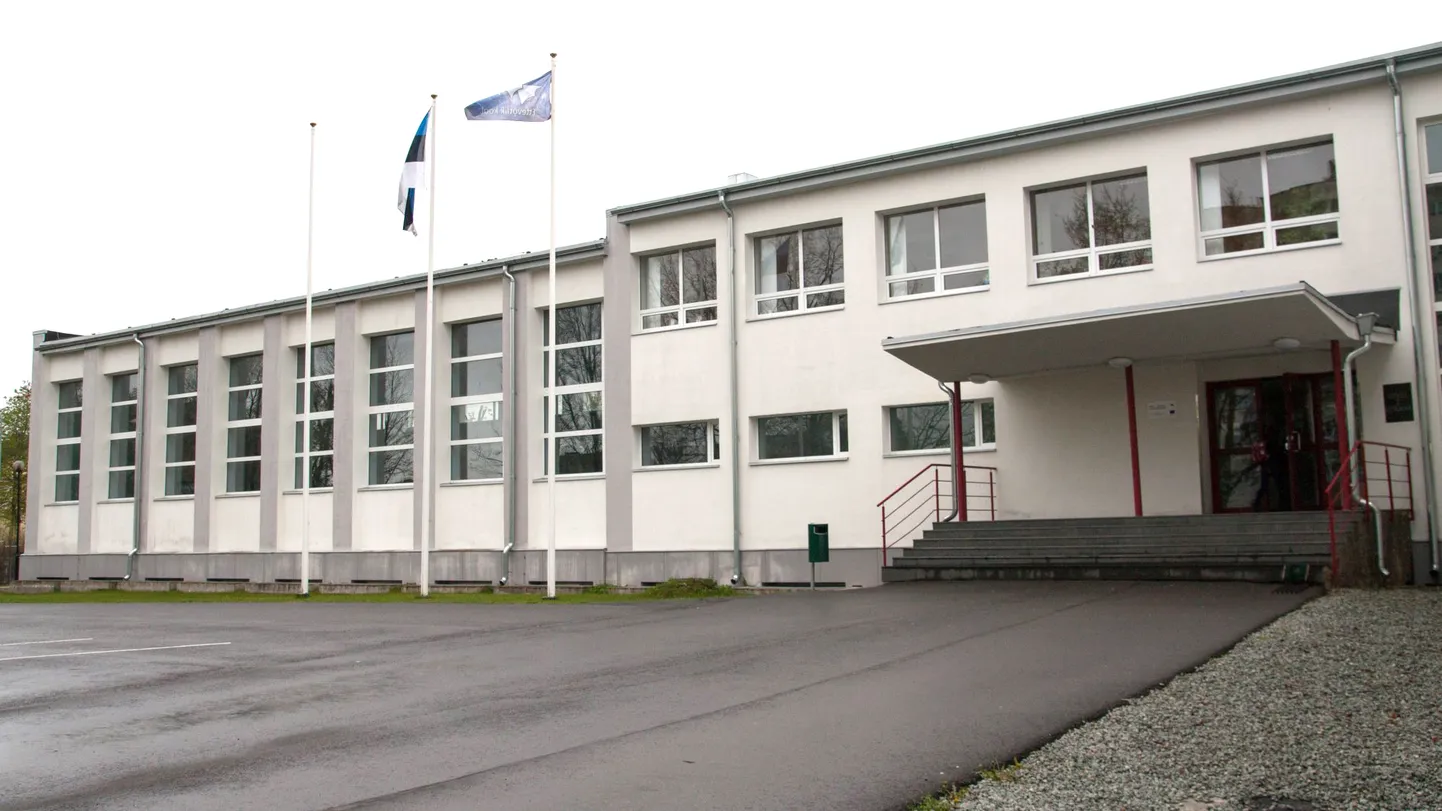 Kiviõli 1. keskkooli palgaraha jagatakse ümber nii, et jätkuks ka väikekoolide palgaraha katmiseks.