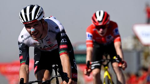 Vuelta: Vingegaard kaotas lõpusprindis, ent jätkab ikkagi üldliidrina