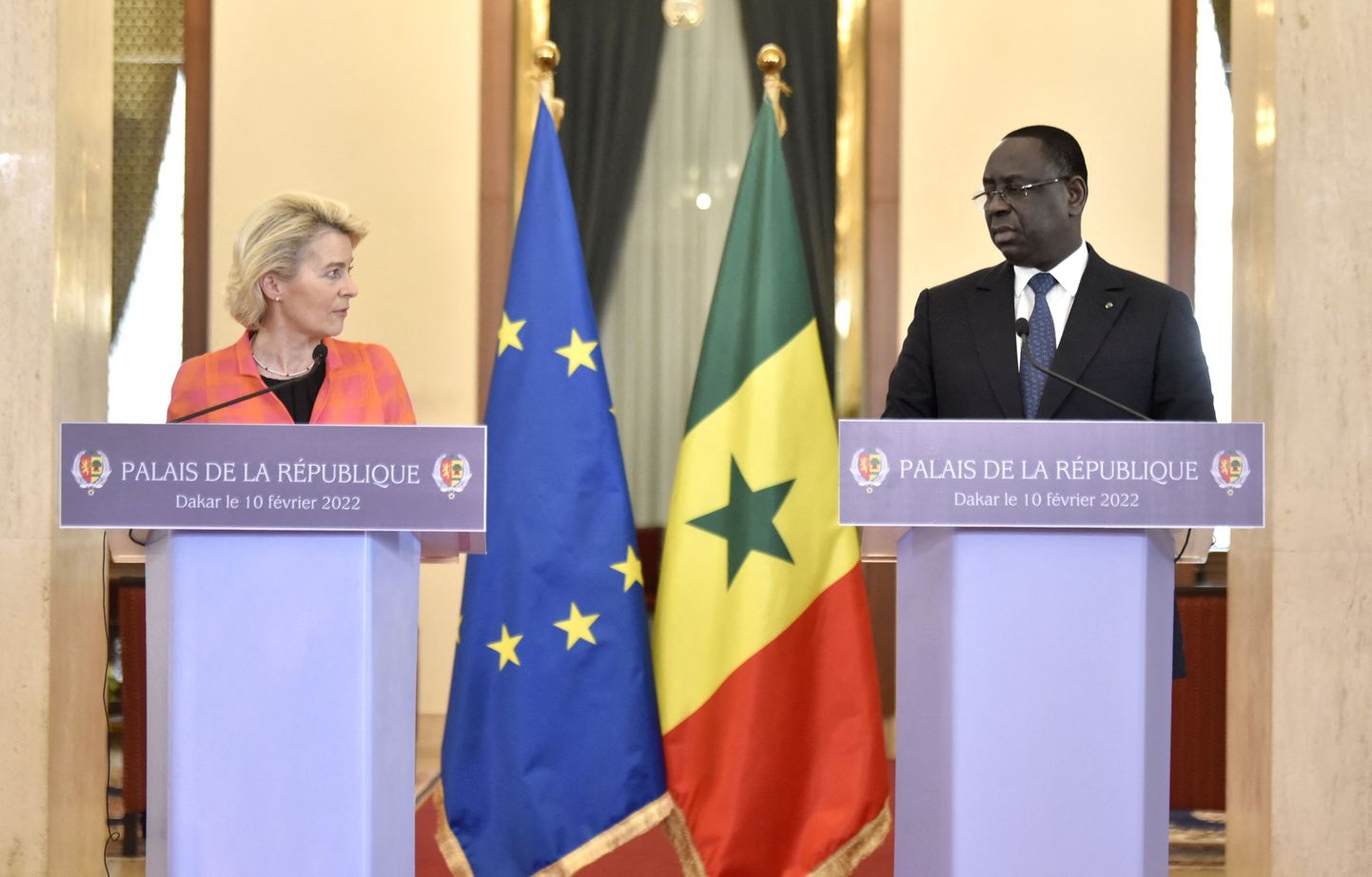 Euroopa Komisjoni president Ursula von der Leyen  ja Senegali president Macky Sall pressikonverentsil.
