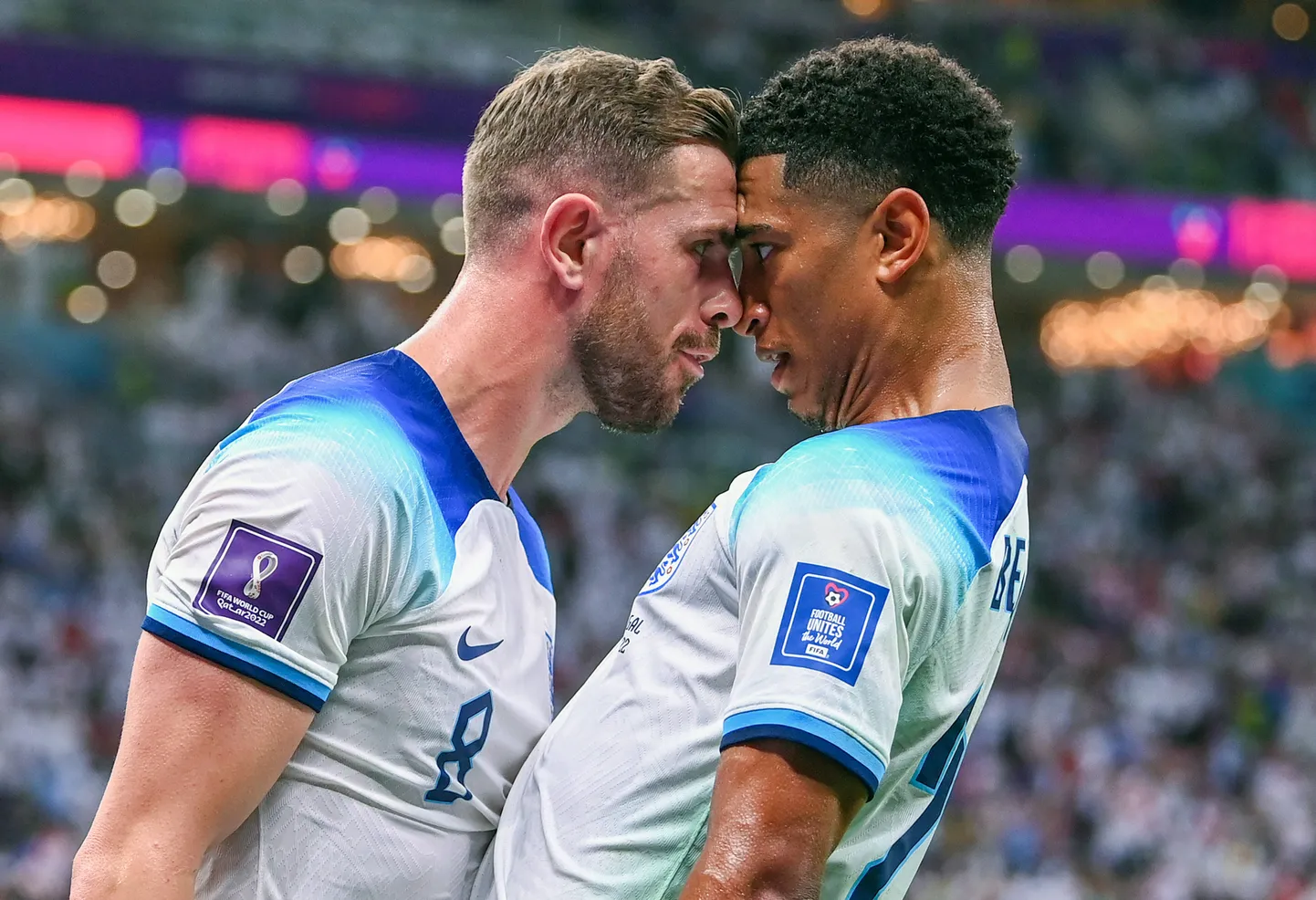 Liverpooli kapten Jordan Henderson (vasakul) näeks hea meelega Jude Bellinghami oma klubikaaslasena.