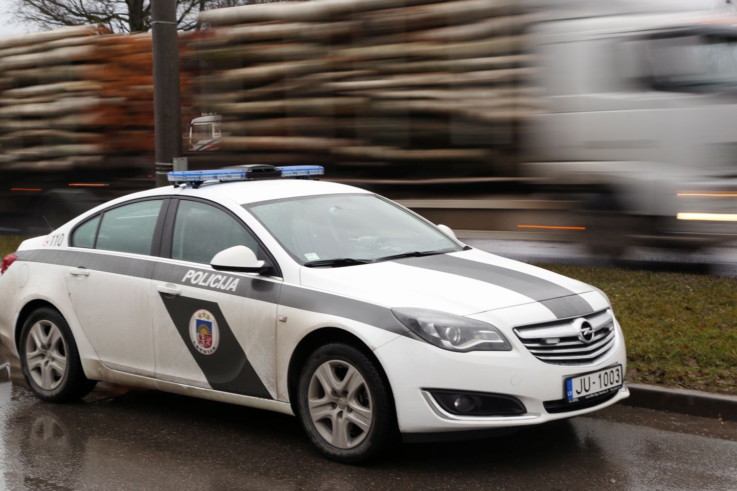Valsts policijas automašīna. Ilustratīvs attēls