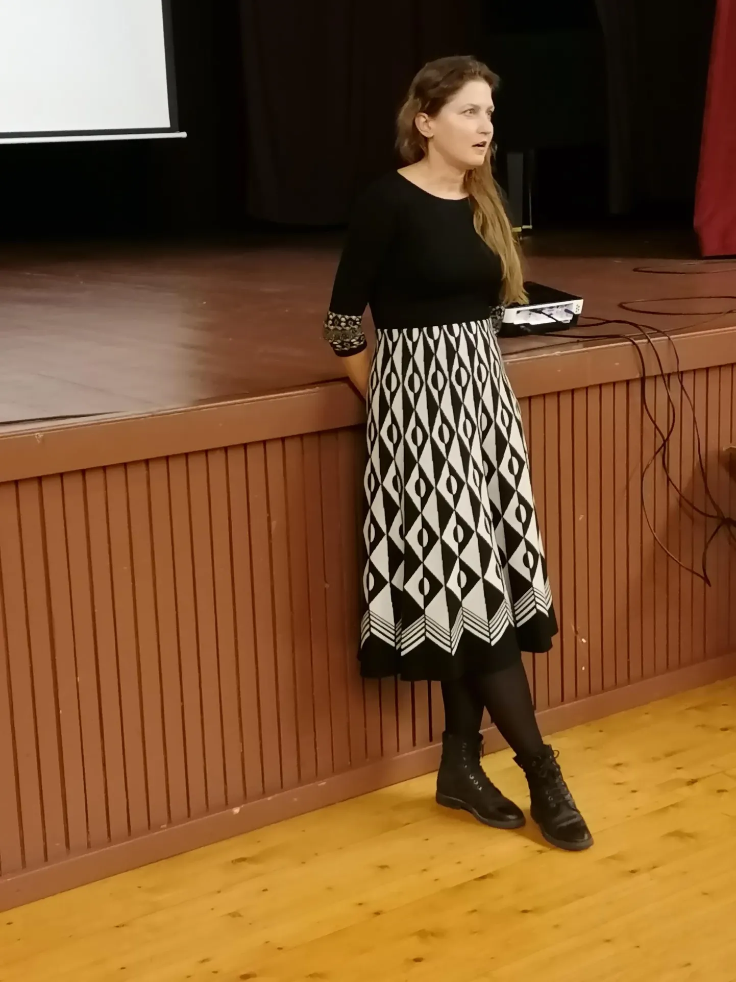 Treimanis peeti liivi keele ja kultuuri õhtut. Pildil filmitegija Len Murusalu.