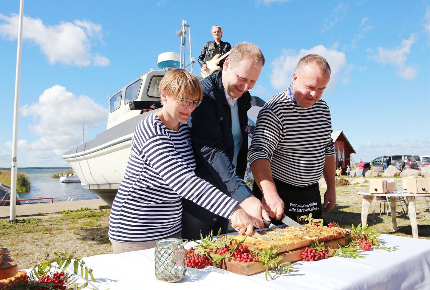 Eile kuulutati Muhumaal Koguva sadamas välja Eesti toidu kuu.