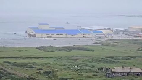 Krievijas Tālos Austrumus satricinājusi 8,8 magnitūdu stipra zemestrīce. Izraisīts cunami