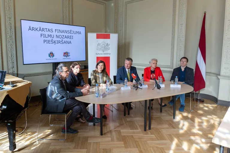 Ieskats preses konferencē