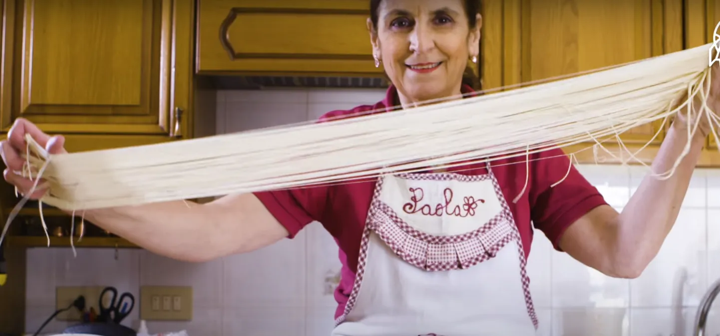 Paola Abraini valmistamas haruldast pastat.