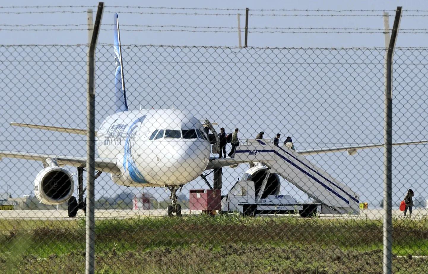 Самолет EgyptAir Airbus 320.