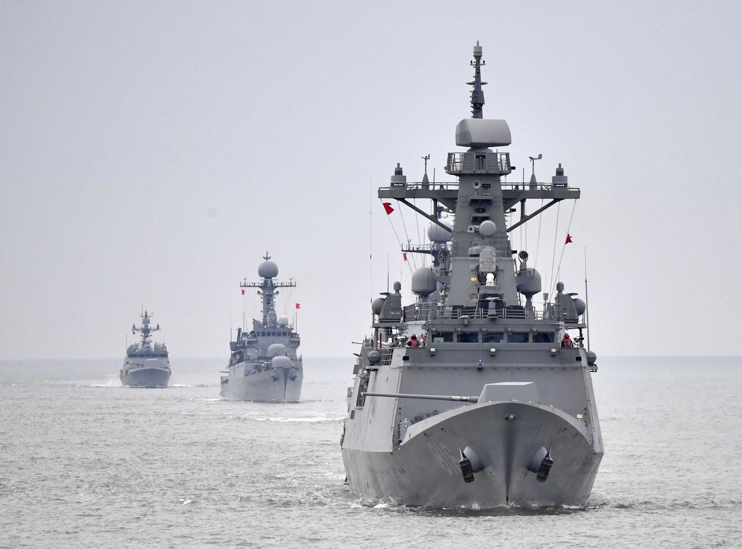 Lõuna-Korea sõjalaevad Kollasel merel.