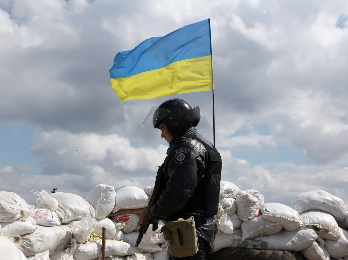 Ukraina julgeolekujõudude kontrollpunkt Barvinkove lähedal.