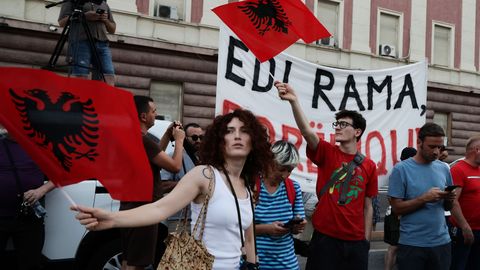 Albanian PM tells protesters to wait for elections