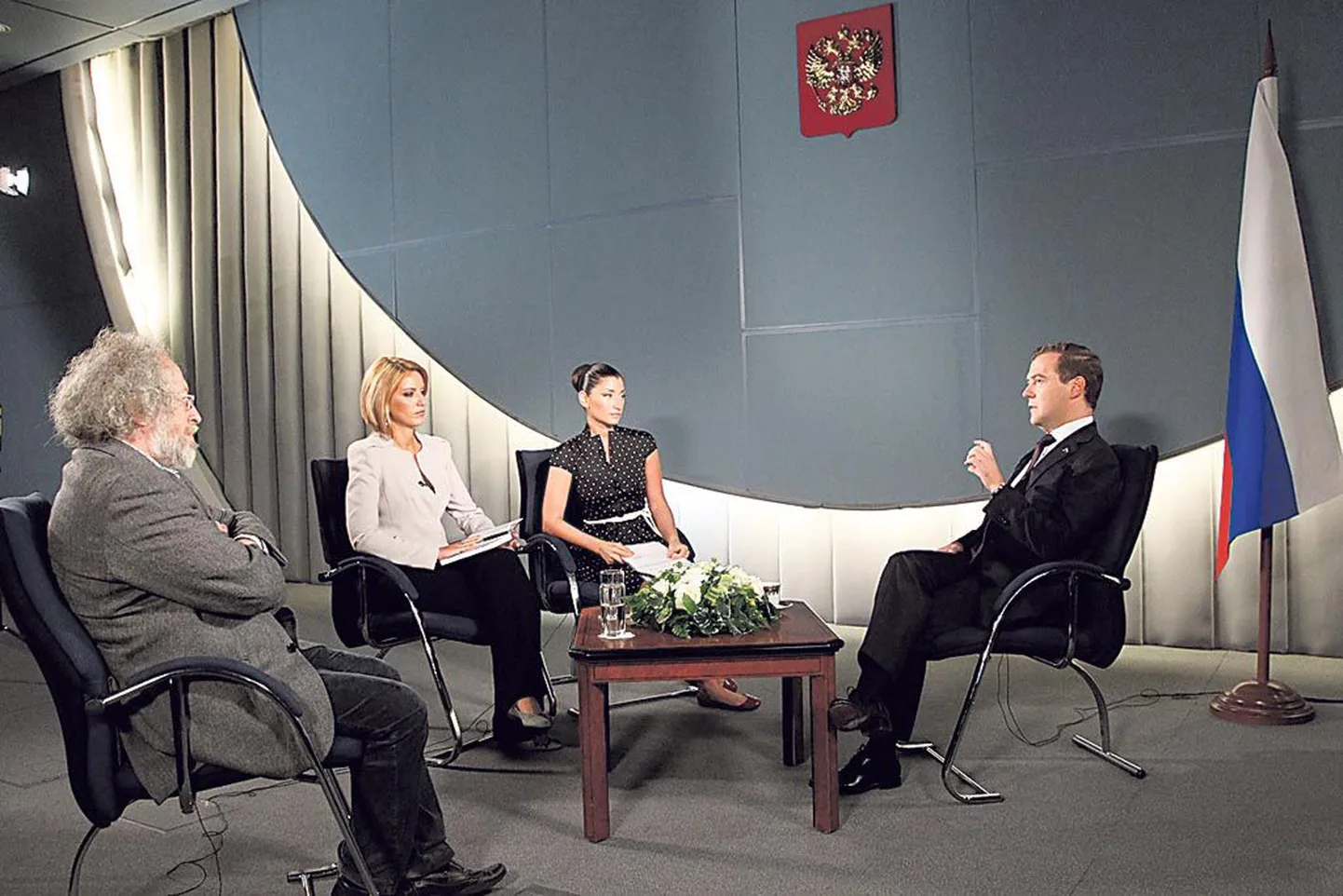 Dmitri Medvedev intervjuud andmas.