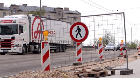 Šonedēļ uz Jorģa Zemitāna tilta braukšanai atvērs visas braukšanas joslas