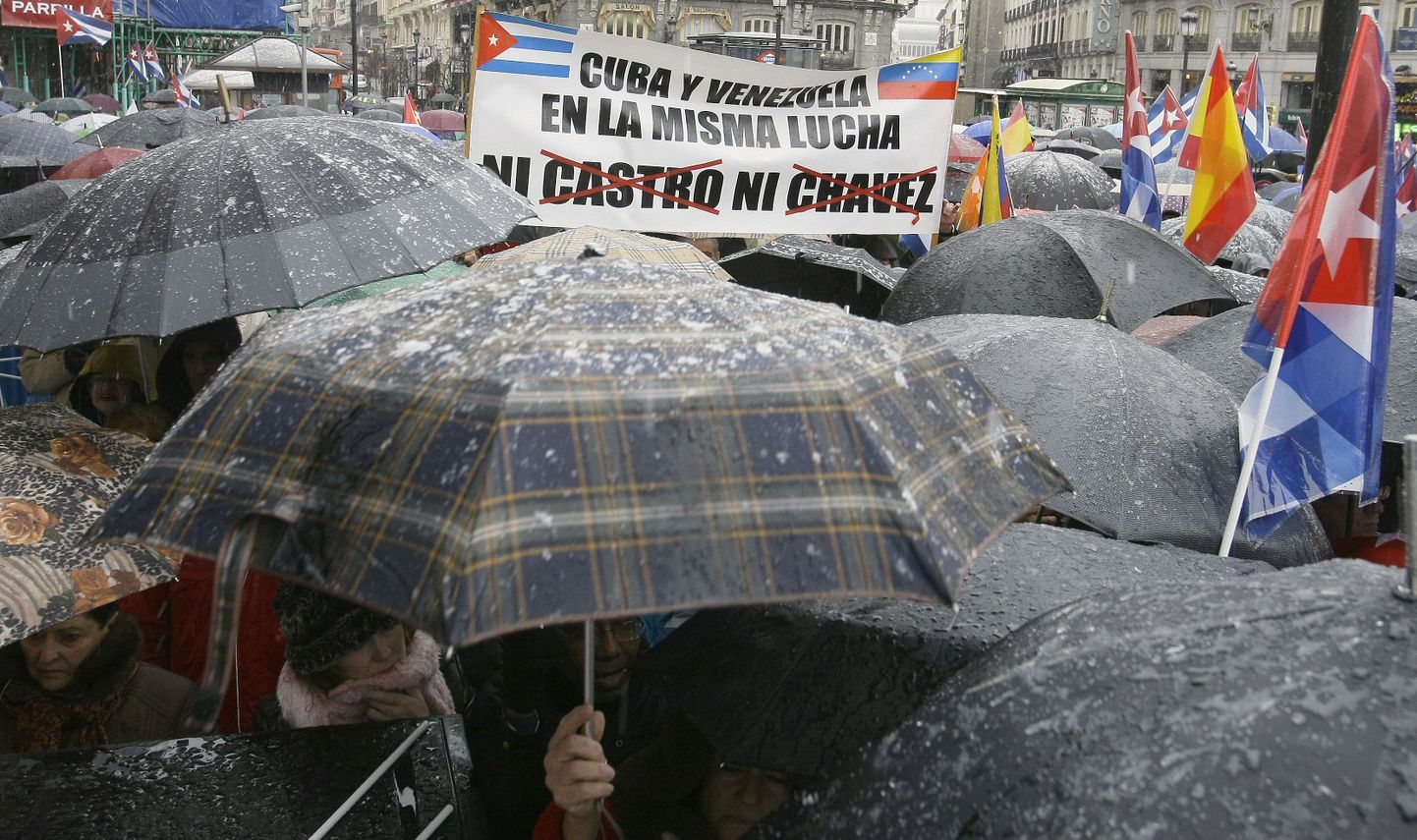 Castro režiimi vastane meeleavaldus Madridis.