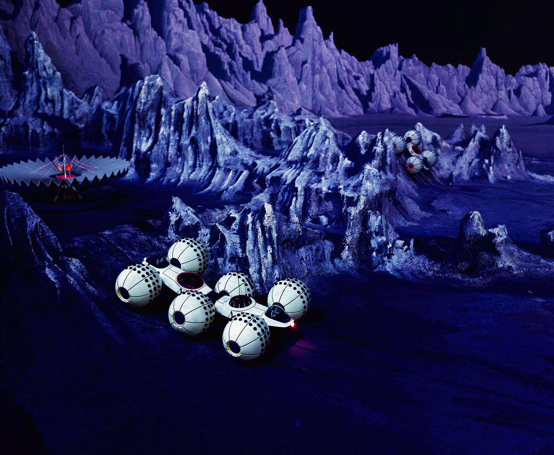 1964. aasta maailmanäitusel esitletud visioon Kuu koloniseerimisest, tegu küll ameeriklaste nägemusega. Pilt on illustreeriva tähendusega.
