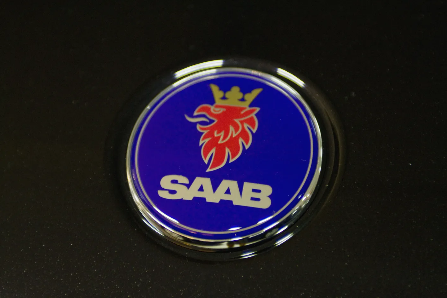 Логотип Saab.