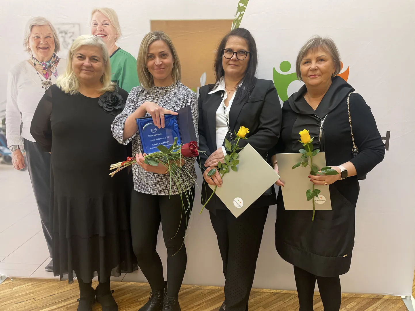 Fotojäädvustus Südamekodude tunnustusürituselt. "Kvaliteedi loovad just inimesed oma hoiakute, suhtumiste, oskuste ja ka väärtustega,“ ütles Südamekodud AS juhatuse liige Keiu Talve.