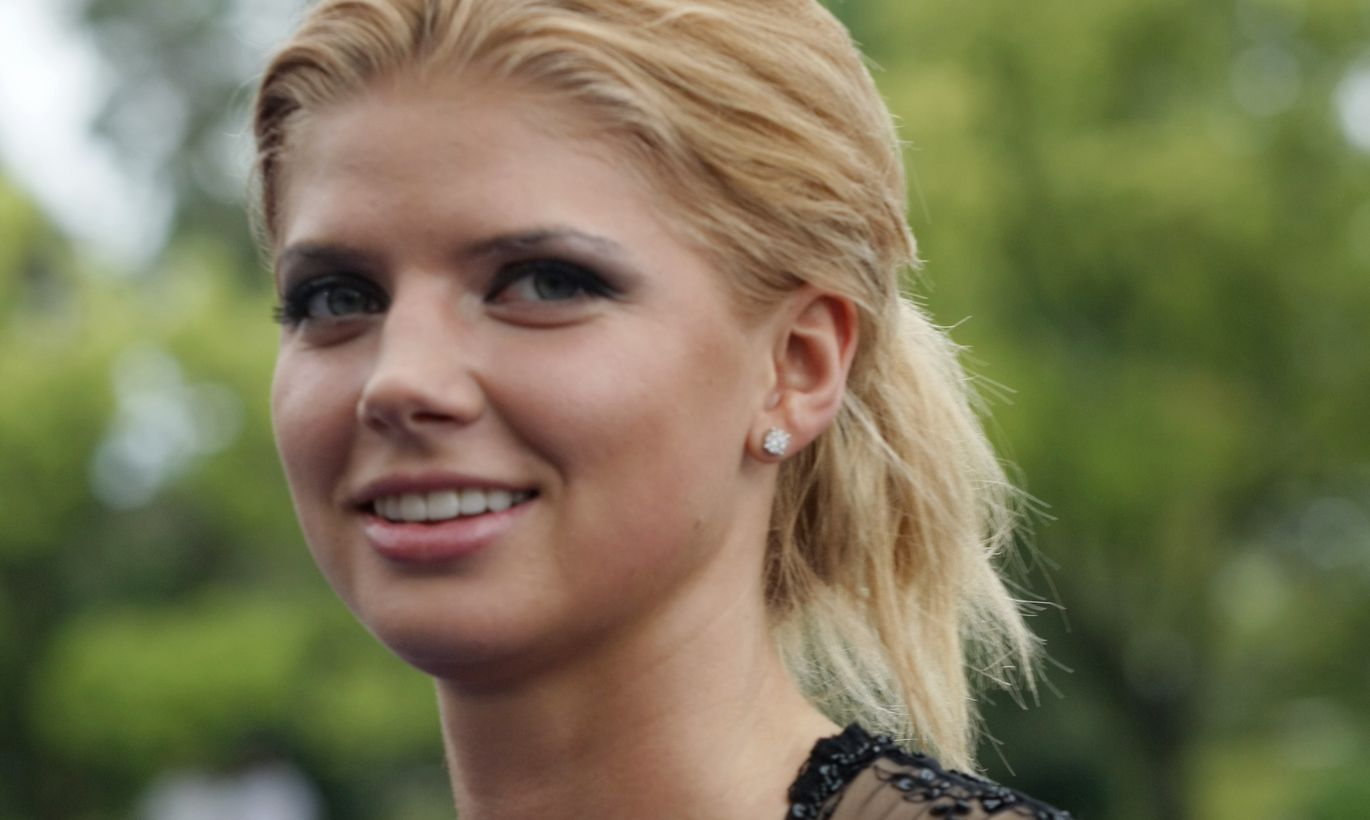 Настя Задорожная Фото – Telegraph