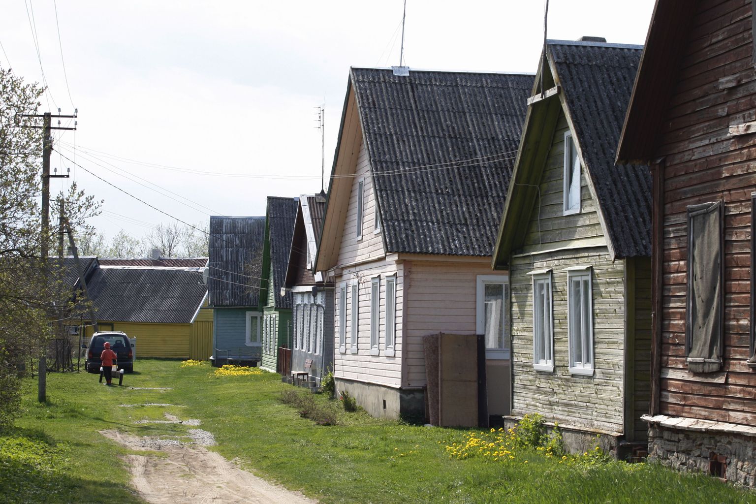 Peipsi järve ja Lämmijärve kohtumispaigas asuv Piirissaar kuulub halduslikult hoopiski Tartu valda.