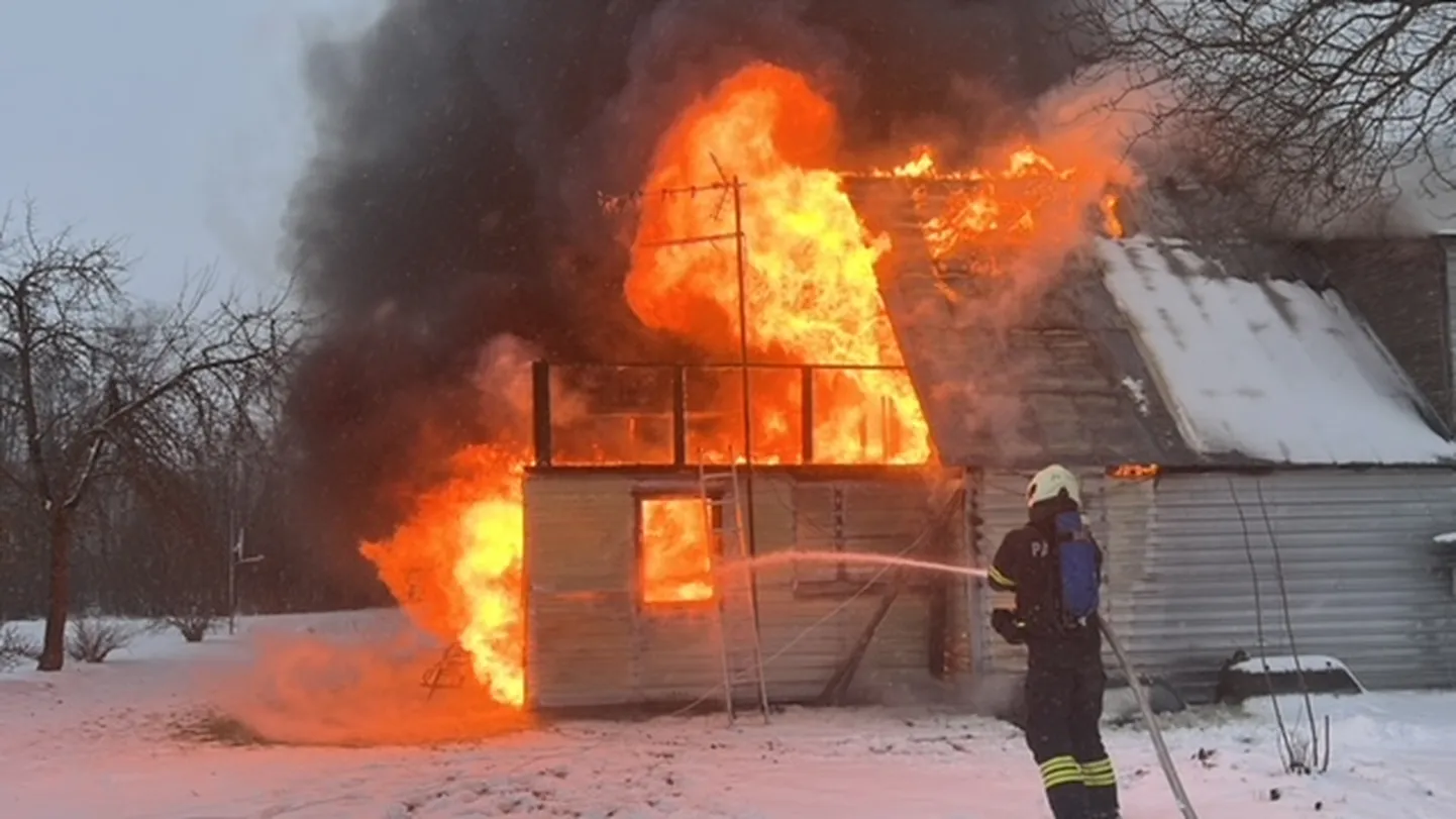 Laupäeval põles Põltsamaa lähistel Eskus saun.