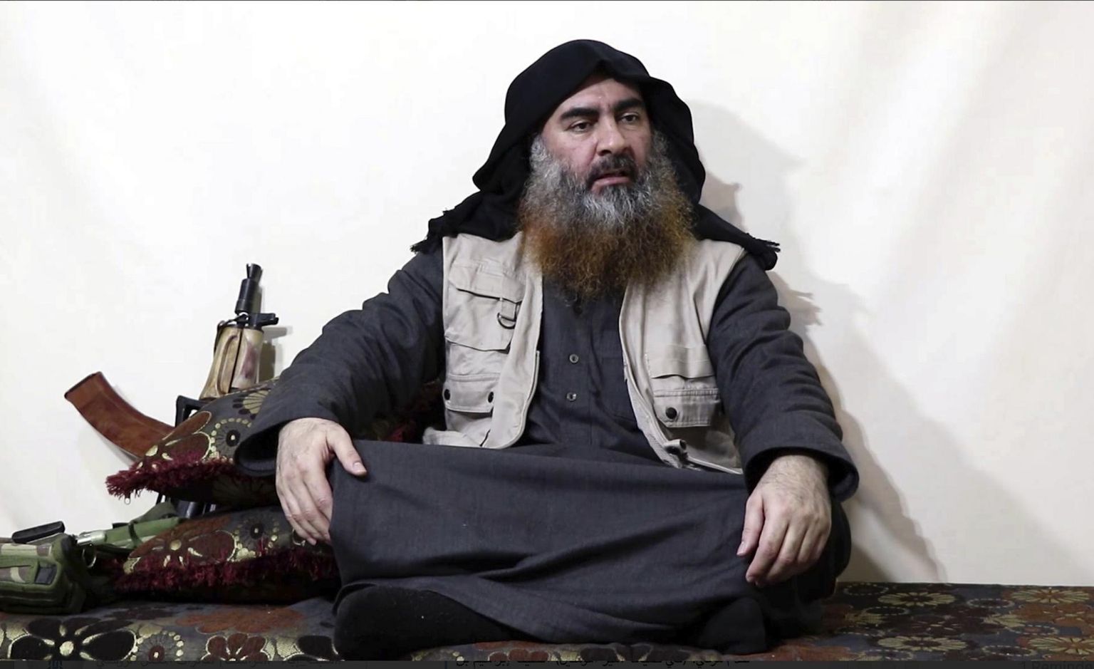 Äärmusrühmituse Islamiriik juht Abu Bakr al-Baghdadi andmas intervjuud džihadistide meediakanalile Al-Furqan.