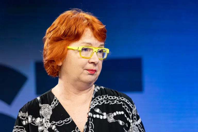 Яна Тоом.