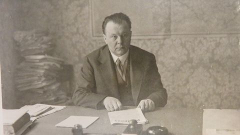 POSTIMEHE PARNASS ⟩ Pärast pöördeid. Kuhu jäid postimehed?