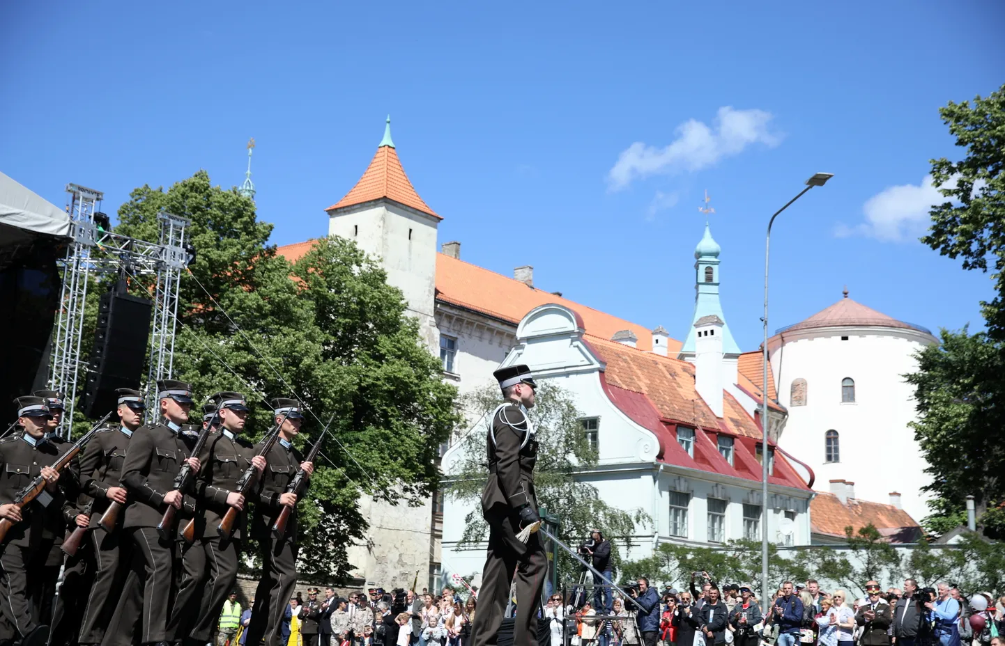 Latvijas armijas simtgades svinības 11.novembra krastmalā