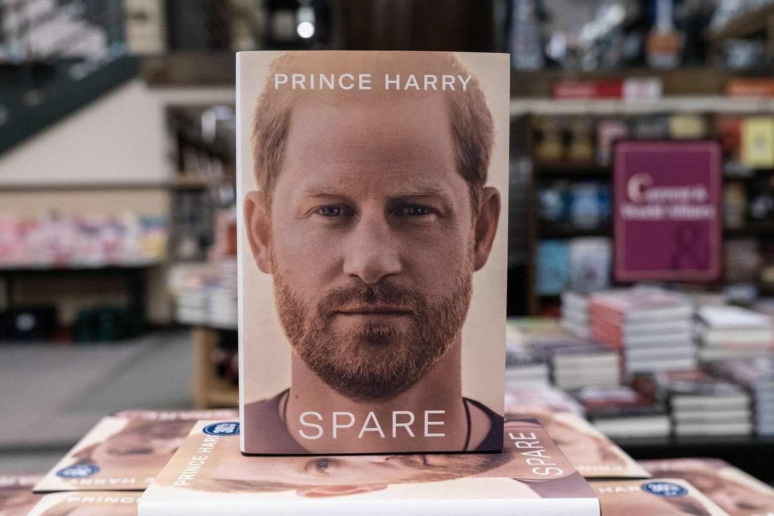 Maailm pisarais: prints Harry kannatuste raamat on südantlõhestavalt kurb lektüür. 