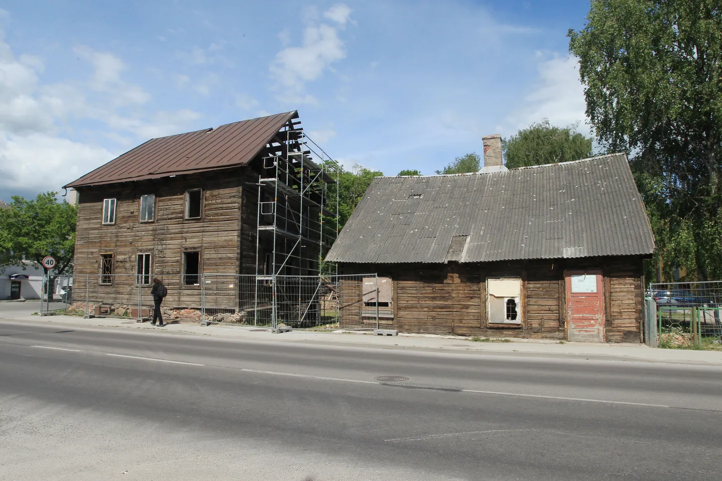 Pikal tänaval käivad lammutustööd.
