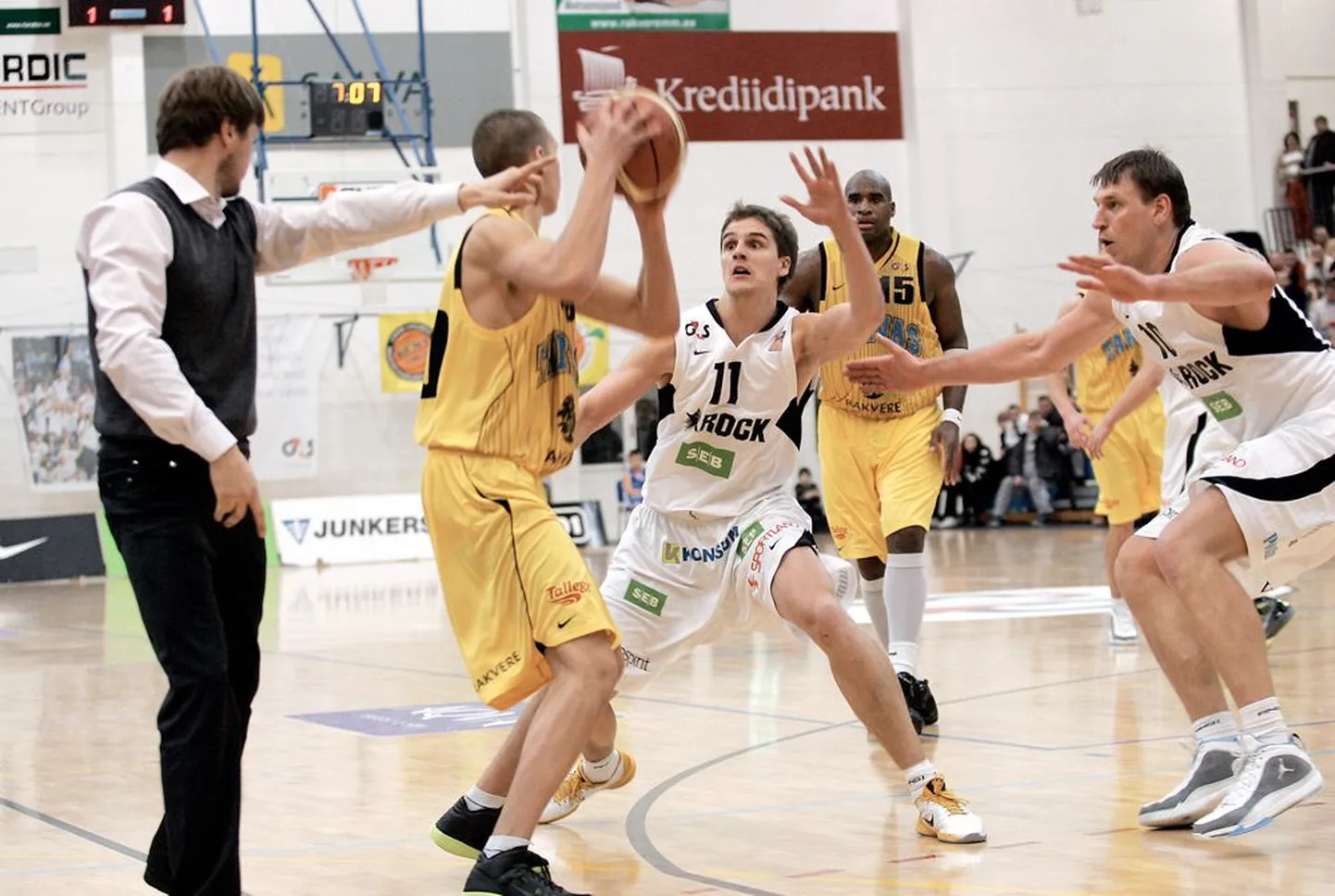 Hetk mullusest finaalist, kus Tartu Rock alistas Rakvere Tarva. Samadel meeskondadel on võimalus finaalis kohtuda tänavugi.