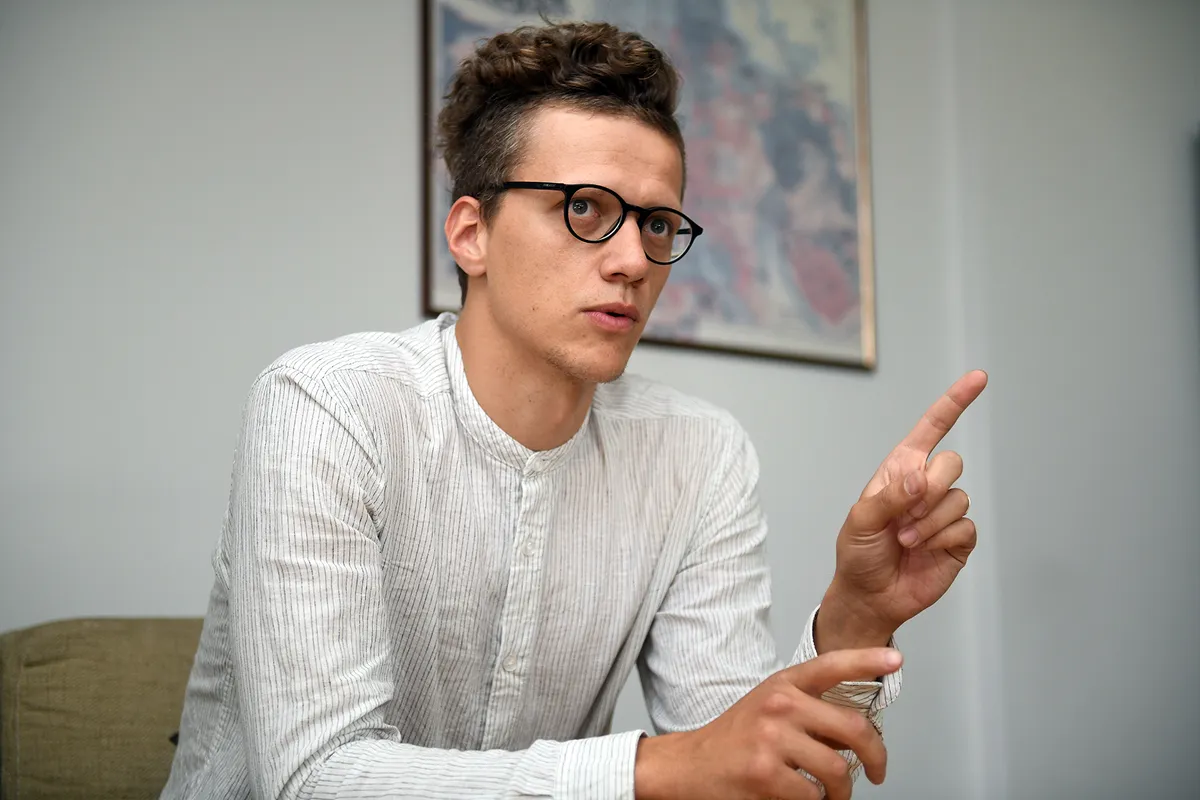 Filmas "Apgāztā mēness zīmē" režisors Kārlis Lesiņš