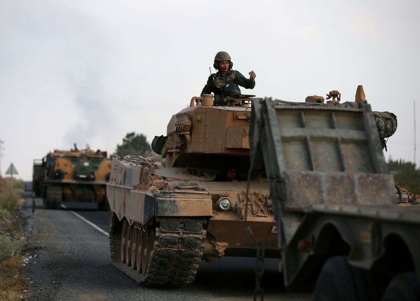 Türgi sõjavägi sõitmas piirile. 18.10.2019.