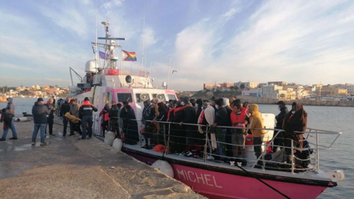 Migranti Lampedūzā, Itālijā