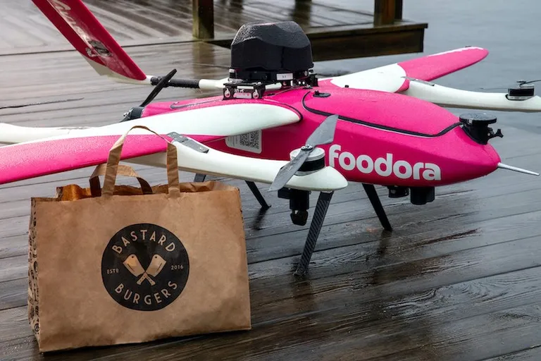 Дрон Foodora