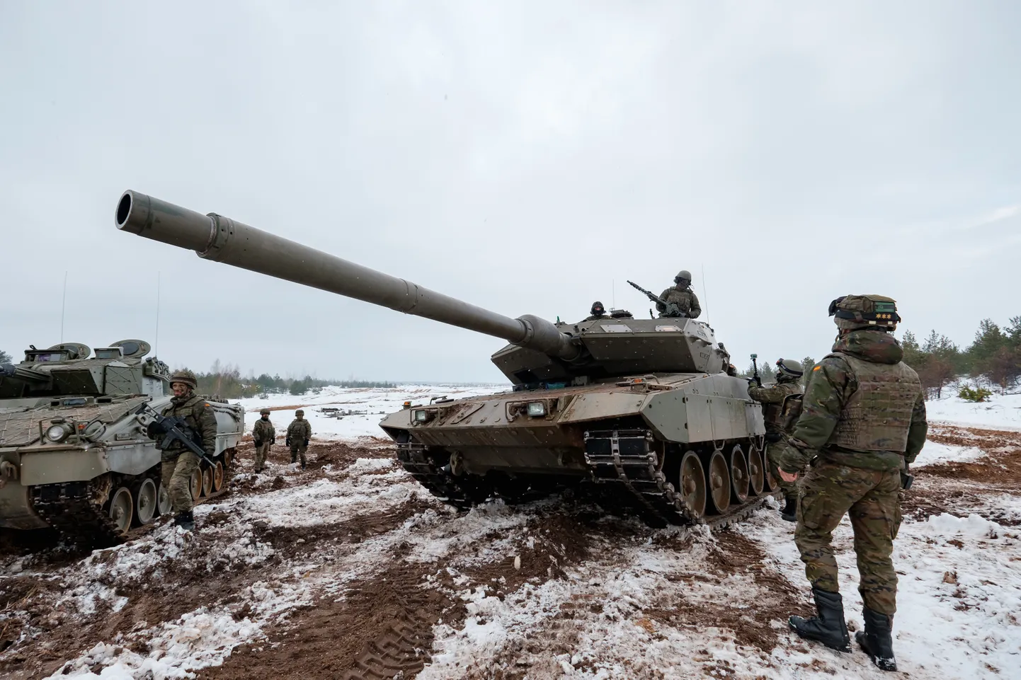Tanks "Leopard 2". Ilustratīvs attēls.