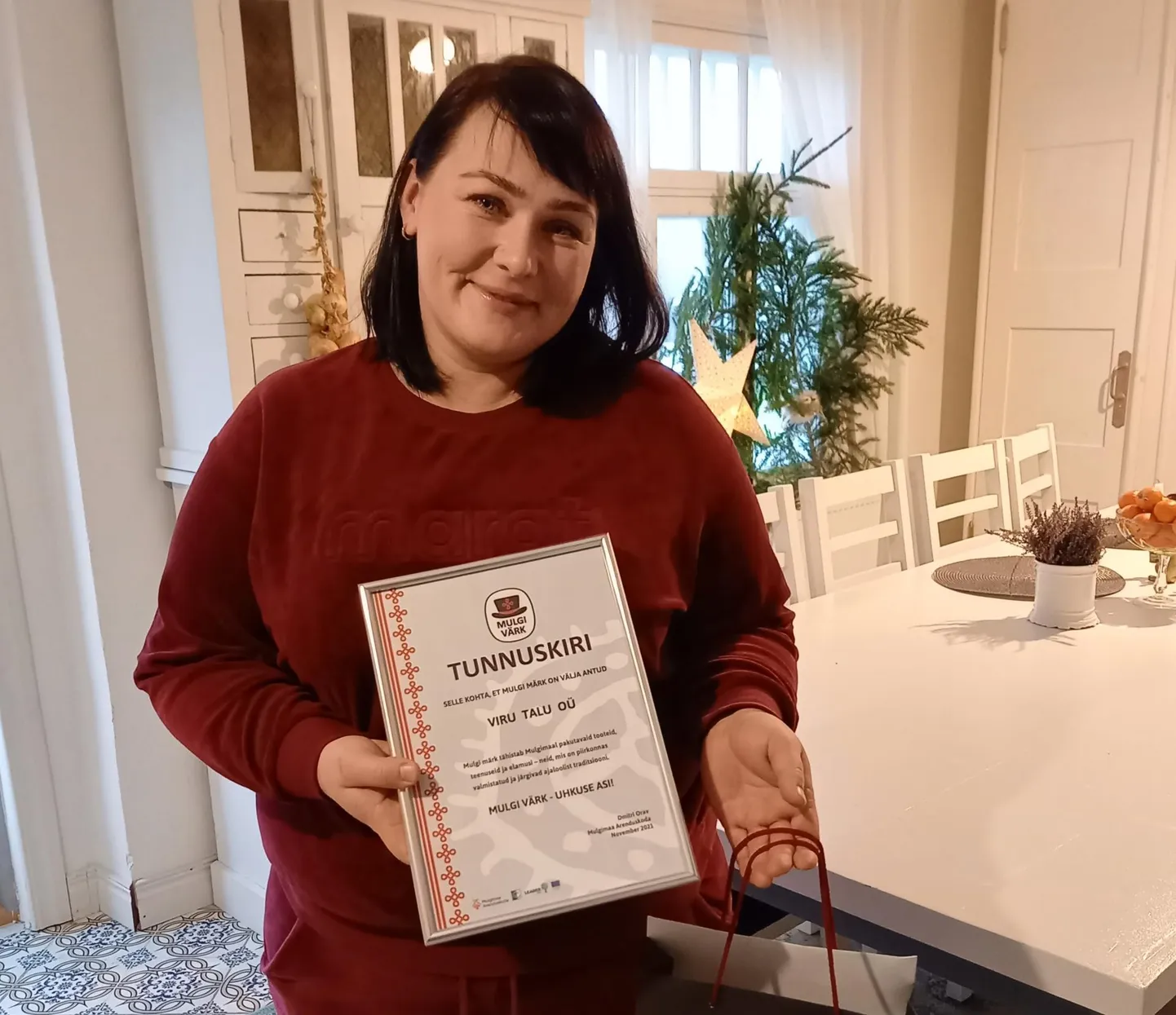 Viru Talu OÜ toimetab väikeses kodurestoranis Pahuvere külas Mulgimaal. Selle eestvedaja on Monika Peebo