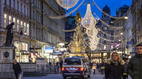 Австрия объявила строгий рождественский карантин для прибывающих из-за рубежа
