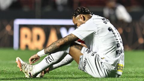 FOTO ⟩ Neymar puhkes pärast ajaloolist kaotust nutma: mul on piinlik