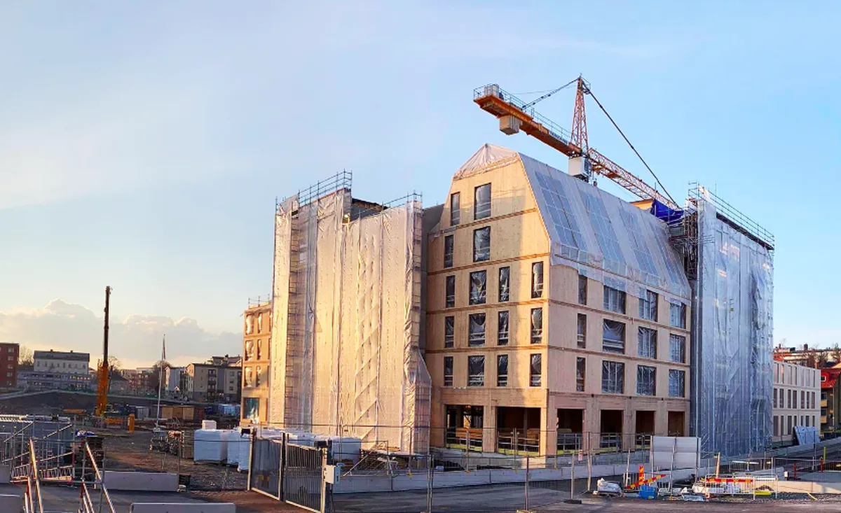 Комплекс деревянных жилых зданий, построенный латвийской компанией Skonto Prefab в Швеции.